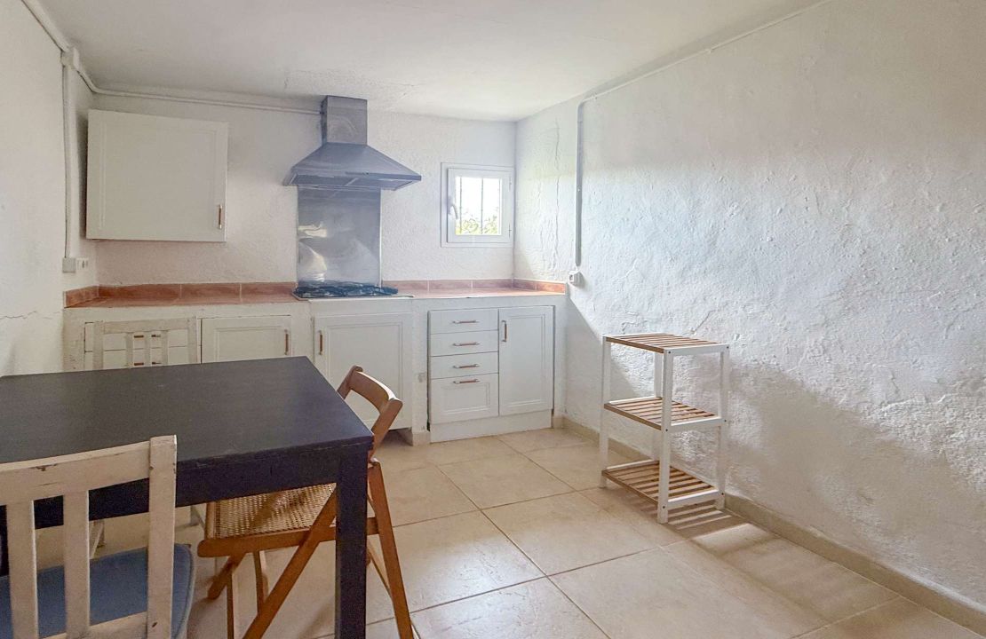 Country house with holiday rental license in Puerto Pollensa Mallorca with project to build a new house with pool
